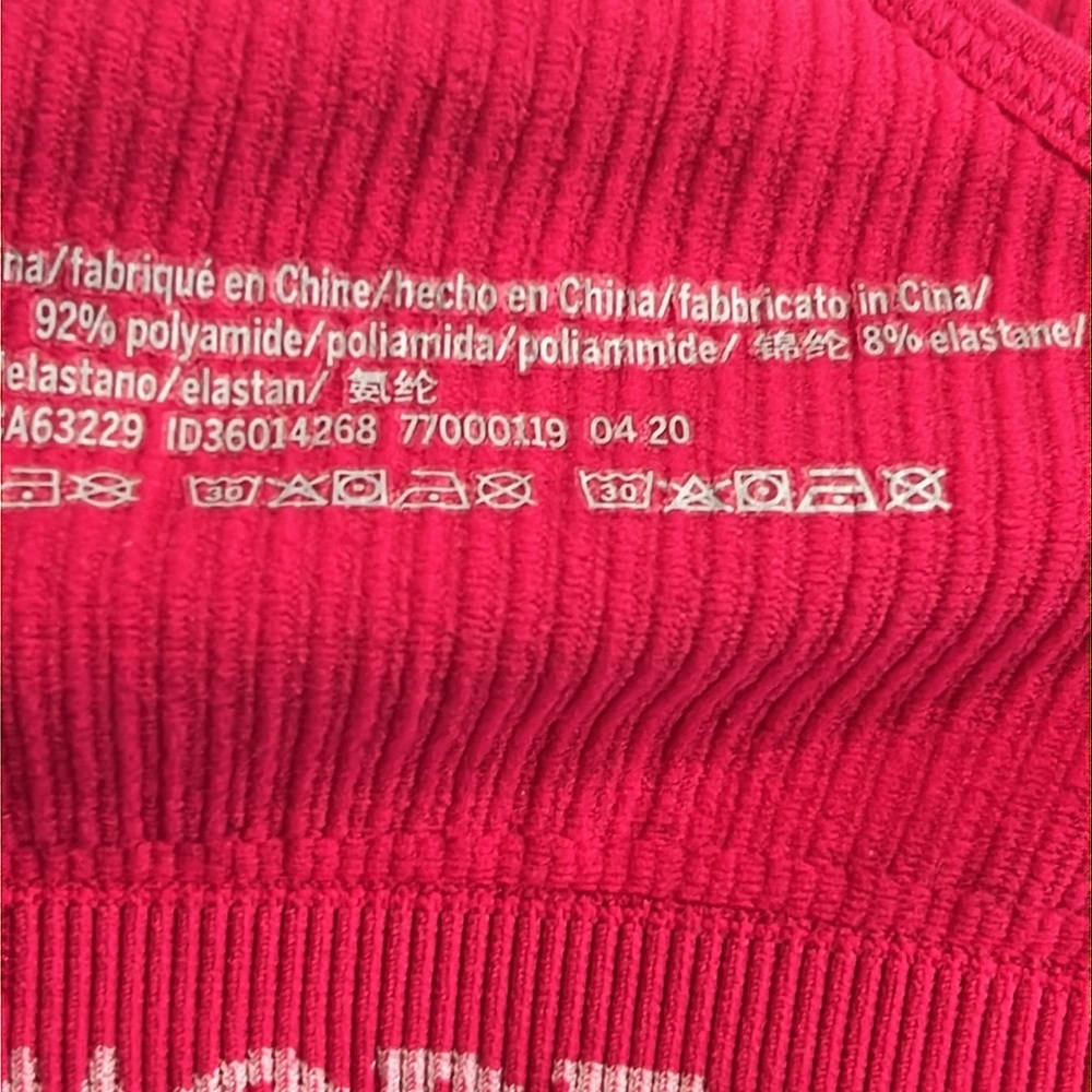 Spiritual Gangster x VS Pink crop top - Picture 11 of 13